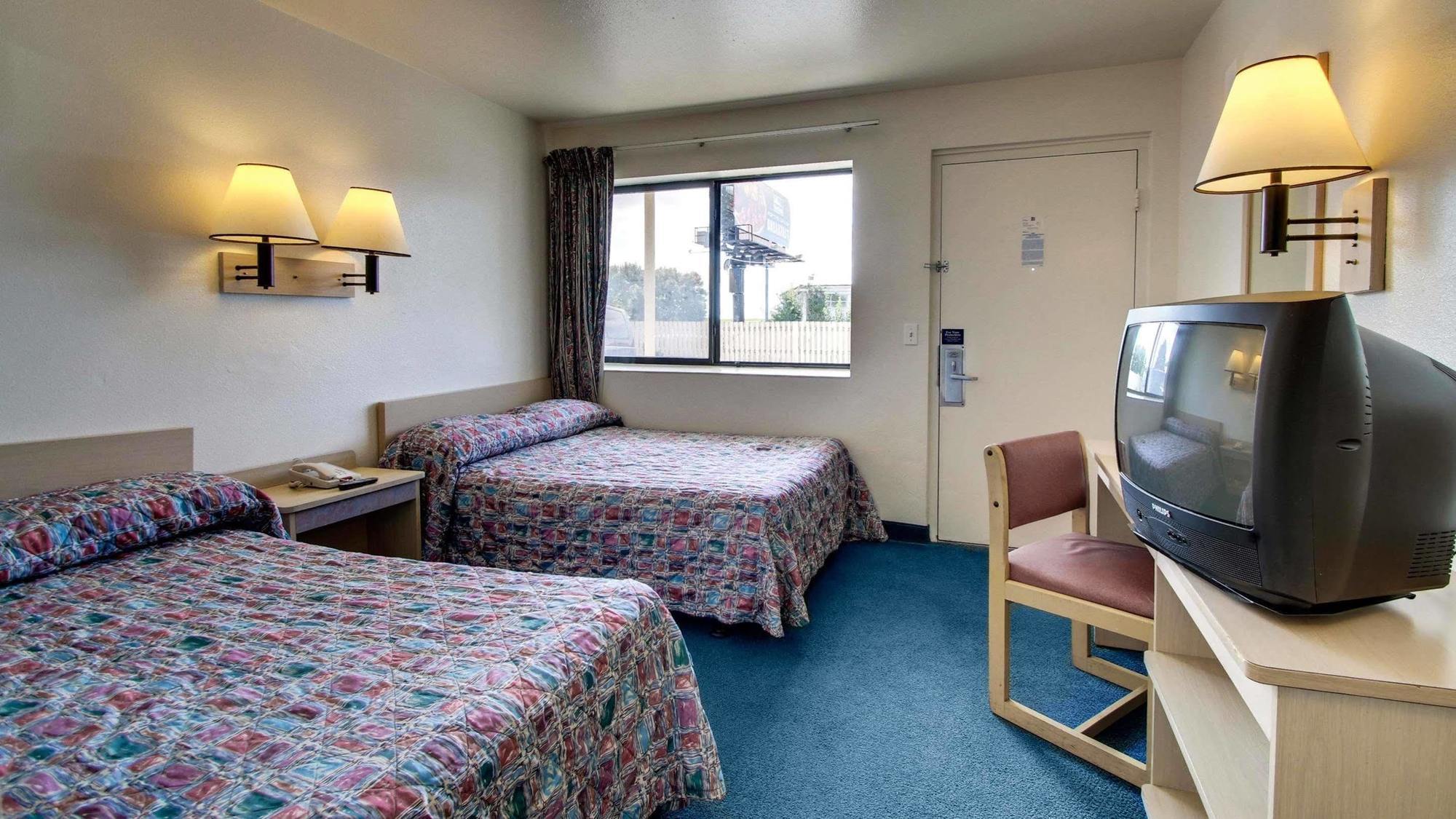 Quality Inn & Suites Des Moines Airport Exterior foto